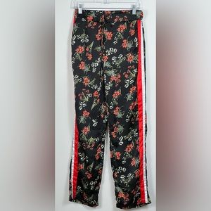 Eight Paris Black floral loungewear pants size medium NWT 3 for $20